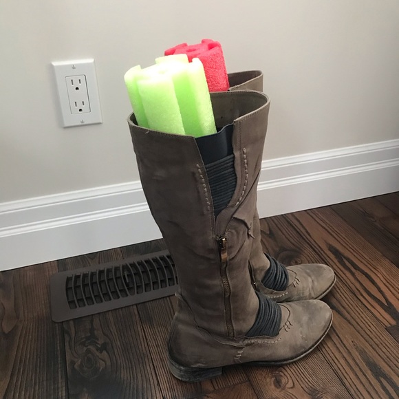 Everybody Spanish Leather boots - Picture 2 of 3